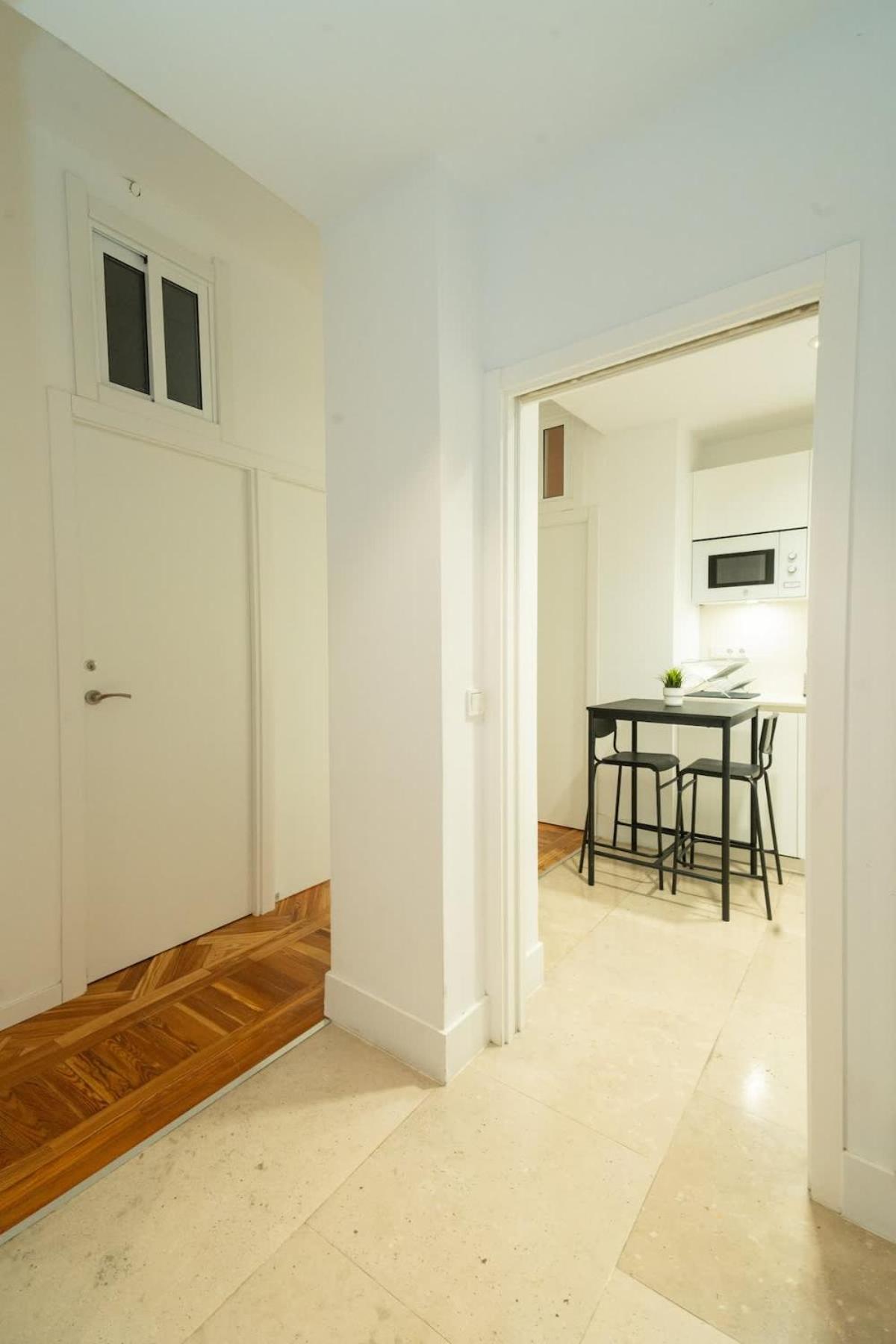 Private Rooms In Magdalena Street — Photos 3